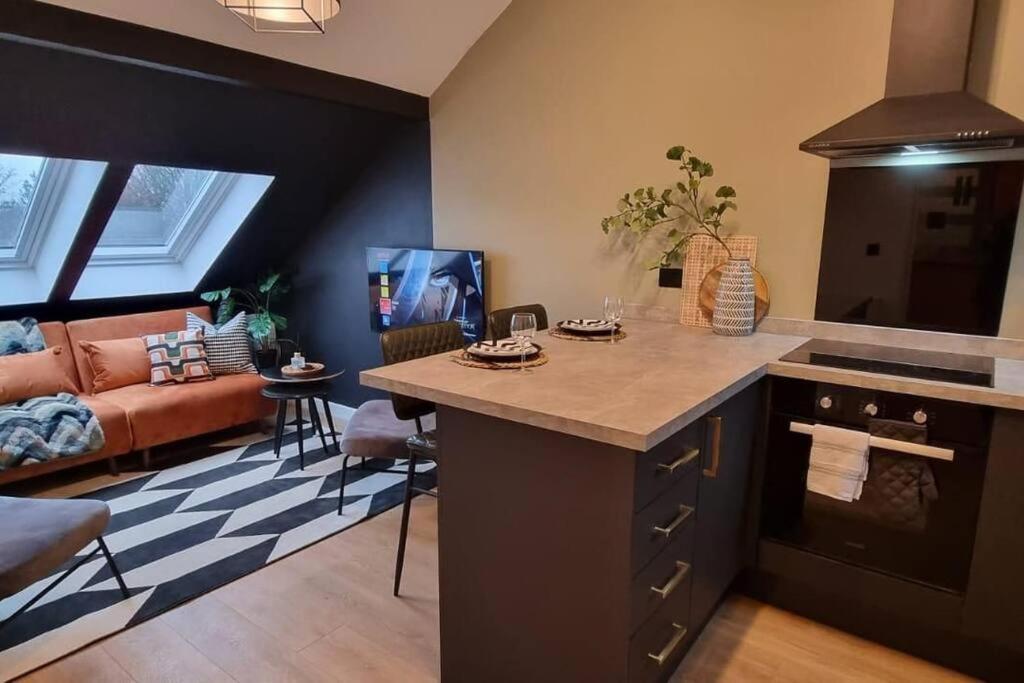 Super Stylish Apartment In Urmston Flat 3 Екстер'єр фото